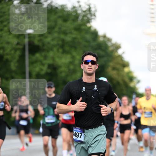 29.06.2025 - hella hamburg halbmarathon Dr. Thomas Lammeyer http://msf.ph/oto/8358837 29.06.2025 09:56:30 Kennedybrücke 1012, 1070, 1415, 1468, 1613, 1735, 1782, 2048, 2189, 2233, 2590, 2970, 3021, 3098, 3109, 3124, 3304, 3907, 3917, 3928, 4080, 4277, 4497, 4691, 4933, 4981, 5476, 5477, 5682, 6152, 6716, 7005, 7067, 7093, 7191, 7325, 7451, 7599, 7843, 7865, 8145, 8467, 8664, 8694, 8722, 9081, 9213, 9232, 9374, 9538, 9540, 10000, 10099, 10208, 10313, 10750, 10796, 10969, 11153, 11291, 11346 meine-sportfotos.de