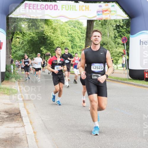 29.06.2025 - hella hamburg halbmarathon MichiJ http://msf.ph/oto/8358853 29.06.2025 10:42:24 Zwischen KM18-KM19 1877, 2474, 3037, 3794, 5672, 6891, 11638, 12523, 12858, 16008, 16009, 16108, 17603, 18741, 19120 meine-sportfotos.de