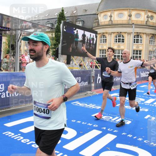 29.06.2025 - hella hamburg halbmarathon Michael Strokosch http://msf.ph/oto/8358930 29.06.2025 10:54:42 Ziel 1125, 1496, 3310, 5259, 7478, 8449, 9012, 10040, 10368, 10376, 12489, 14239, 15389, 15408, 15584, 17231, 17765, 19000 meine-sportfotos.de