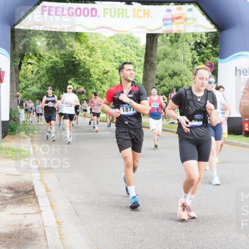 29.06.2025 - hella hamburg halbmarathon MichiJ http://msf.ph/oto/8358999 29.06.2025 10:42:25 Zwischen KM18-KM19 1877, 3037, 3794, 5672, 6891, 11638, 12523, 12858, 16008, 16108, 16176, 17603, 18741, 19120 meine-sportfotos.de
