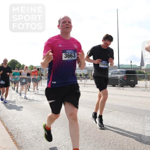 29.06.2025 - hella hamburg halbmarathon Lena Gebhardt http://msf.ph/oto/8359167 29.06.2025 10:01:32 Lombardsbrücke 4327, 4649, 43551, 167, 16377, 3663, 15550, 1, 1130, 1184, 1329, 1387, 1420, 1464, 1653, 1722, 1724, 1729, 1881, 1940, 2006, 2091, 2167, 2354, 2363, 2490, 2591, 2806, 2936, 2957, 3039, 3199, 3425, 3663, 4068, 4249, 4319, 4322, 4328, 4370, 4649, 4663, 5547, 5570, 5602, 5603, 5675, 6087, 6281, 0000, 6302, 6487, 6591, 6835, 6921, 6924, 7287, 7846, 8030, 8045, 8046, 8191, 8392, 8578, 8691, 8822, 8926, 9932, 10281, 10301, 10383, 10576, 10915, 11043, 11465 meine-sportfotos.de