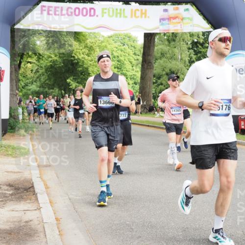 29.06.2025 - hella hamburg halbmarathon MichiJ http://msf.ph/oto/8359333 29.06.2025 10:42:29 Zwischen KM18-KM19 1834, 1877, 4616, 4772, 6891, 7594, 7976, 12523, 12544, 13666, 14365, 16108, 16176, 16334, 17603, 17740, 17940, 18495 meine-sportfotos.de