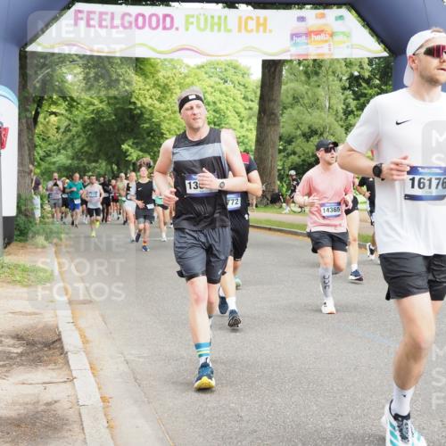 29.06.2025 - hella hamburg halbmarathon MichiJ http://msf.ph/oto/8359358 29.06.2025 10:42:30 Zwischen KM18-KM19 1834, 1877, 4616, 4772, 6891, 7594, 7976, 12523, 12544, 13666, 14365, 15884, 16108, 16176, 16334, 17740, 17940, 18495 meine-sportfotos.de