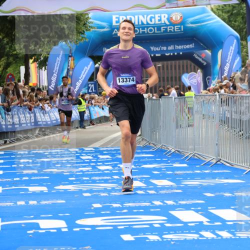 29.06.2025 - hella hamburg halbmarathon Strokosch-Dieckow http://msf.ph/oto/8359366 29.06.2025 10:29:44 Ziel 7186, 13374, 16818, 19202 meine-sportfotos.de