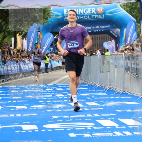 29.06.2025 - hella hamburg halbmarathon Strokosch-Dieckow http://msf.ph/oto/8359448 29.06.2025 10:29:44 Ziel 7186, 13374, 16818, 19202 meine-sportfotos.de