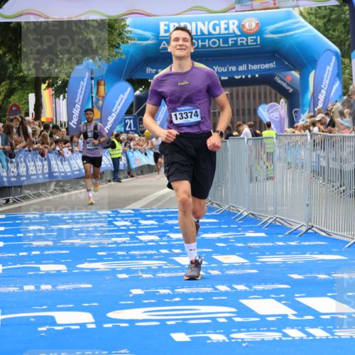 29.06.2025 - hella hamburg halbmarathon Strokosch-Dieckow http://msf.ph/oto/8359496 29.06.2025 10:29:44 Ziel 7186, 13374, 16818, 19202 meine-sportfotos.de