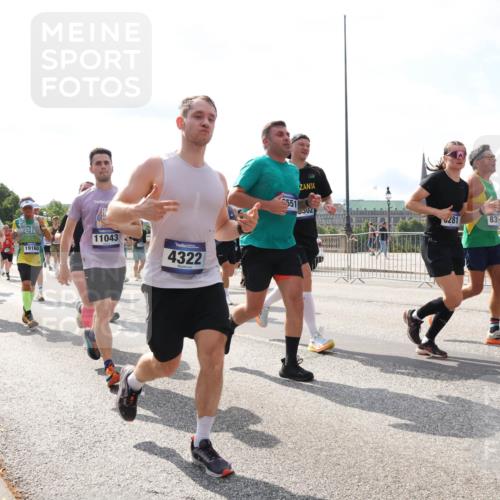 29.06.2025 - hella hamburg halbmarathon Lena Gebhardt http://msf.ph/oto/8359694 29.06.2025 10:01:36 Lombardsbrücke 3199, 19160, 11043, 4322, 551, 502, 281, 83, 1130, 1184, 1329, 1387, 1420, 1464, 1653, 1722, 1724, 1729, 1881, 1940, 2006, 2091, 2167, 2354, 2363, 2591, 2806, 2936, 2957, 3039, 3199, 3425, 3663, 4068, 4249, 4319, 4322, 4328, 4370, 4649, 4663, 5547, 5570, 5602, 5603, 5675, 6087, 6281, 0000, 6302, 6438, 6591, 6835, 6921, 6924, 7287, 7846, 8030, 8045, 8046, 8191, 8392, 8578, 8691, 8822, 8926, 9230, 10281, 10301, 10383, 10576, 10882, 10915, 11043, 11465 meine-sportfotos.de