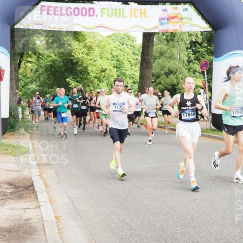 29.06.2025 - hella hamburg halbmarathon MichiJ http://msf.ph/oto/8359698 29.06.2025 10:42:34 Zwischen KM18-KM19 1179, 1834, 2029, 4616, 4772, 7594, 7646, 7976, 12544, 13666, 14365, 15884, 16334, 17640, 17642, 17740, 17940, 18340, 18495, 18835 meine-sportfotos.de