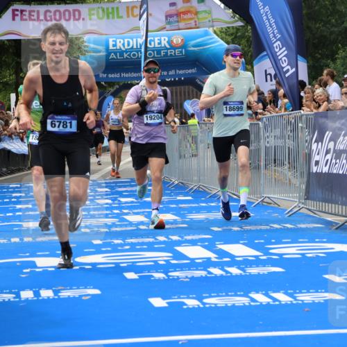 29.06.2025 - hella hamburg halbmarathon Strokosch-Dieckow http://msf.ph/oto/8359857 29.06.2025 10:29:35 Ziel 2021, 2180, 6781, 7186, 8784, 9137, 10790, 16818, 17197, 18422, 18699, 19204 meine-sportfotos.de