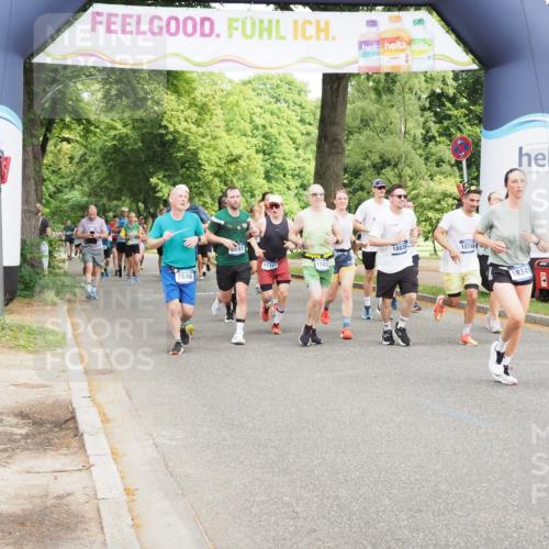 29.06.2025 - hella hamburg halbmarathon MichiJ http://msf.ph/oto/8359923 29.06.2025 10:42:36 Zwischen KM18-KM19 1179, 2029, 4772, 7594, 7646, 7742, 11143, 11799, 12544, 13666, 14365, 14881, 15884, 16092, 17640, 17642, 17740, 17940, 18212, 18340, 18495, 18746, 18835 meine-sportfotos.de
