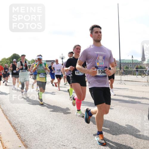 29.06.2025 - hella hamburg halbmarathon Lena Gebhardt http://msf.ph/oto/8359960 29.06.2025 10:01:37 Lombardsbrücke 5547, 16085, 17140, 3199, 19160, 1871, 104, 1130, 1184, 1329, 1387, 1420, 1464, 1653, 1722, 1724, 1729, 1881, 1940, 2006, 2091, 2167, 2354, 2363, 2591, 2806, 2936, 2957, 3039, 3199, 3425, 3663, 4068, 4249, 4319, 4322, 4328, 4370, 4649, 4663, 5547, 5570, 5602, 5603, 5675, 6087, 6281, 0000, 6302, 6438, 6591, 6921, 6924, 7287, 7846, 8030, 8045, 8046, 8191, 8392, 8578, 8691, 8822, 8926, 9230, 10281, 10301, 10383, 10576, 10882, 10915, 11043, 11465 meine-sportfotos.de