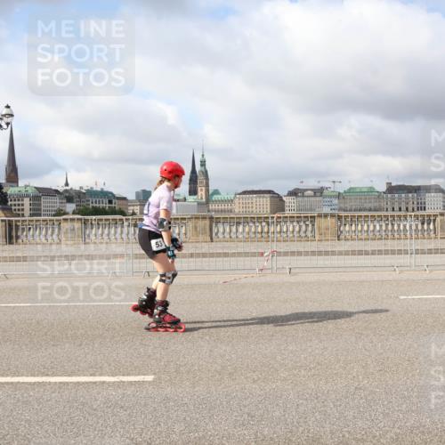 29.06.2025 - hella hamburg halbmarathon Lena Gebhardt http://msf.ph/oto/8360024 29.06.2025 09:09:48 Lombardsbrücke 53 meine-sportfotos.de