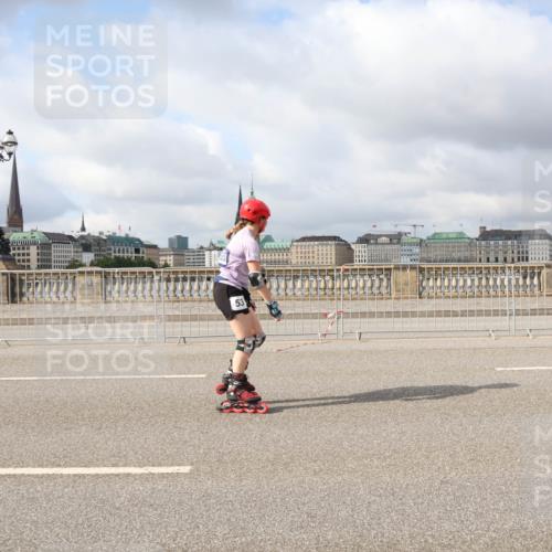 29.06.2025 - hella hamburg halbmarathon Lena Gebhardt http://msf.ph/oto/8360054 29.06.2025 09:09:48 Lombardsbrücke 53 meine-sportfotos.de