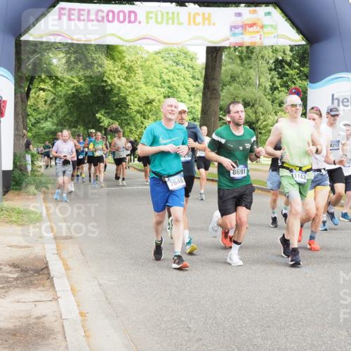 29.06.2025 - hella hamburg halbmarathon MichiJ http://msf.ph/oto/8360080 29.06.2025 10:42:37 Zwischen KM18-KM19 1179, 2029, 2378, 4772, 5465, 7594, 7646, 7742, 8691, 11143, 11797, 11799, 14881, 15884, 16092, 17640, 17642, 17940, 18212, 18290, 18340, 18495, 18746, 18835 meine-sportfotos.de