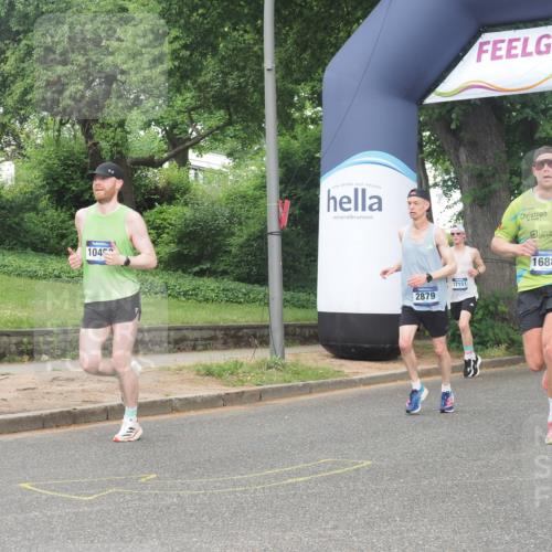 29.06.2025 - hella hamburg halbmarathon KatJ http://msf.ph/oto/8360149 29.06.2025 10:22:24 Zwischen KM18-KM19 2879 meine-sportfotos.de