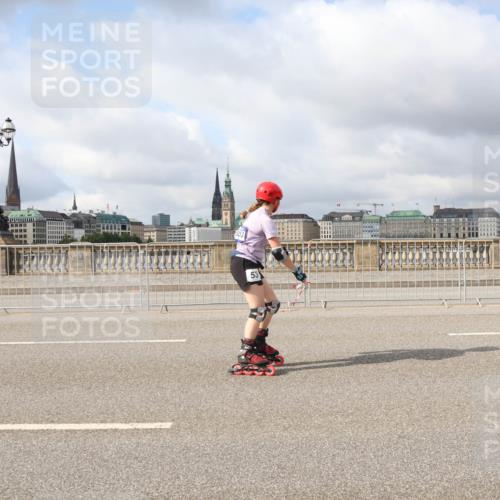 29.06.2025 - hella hamburg halbmarathon Lena Gebhardt http://msf.ph/oto/8360158 29.06.2025 09:09:49 Lombardsbrücke 53 meine-sportfotos.de