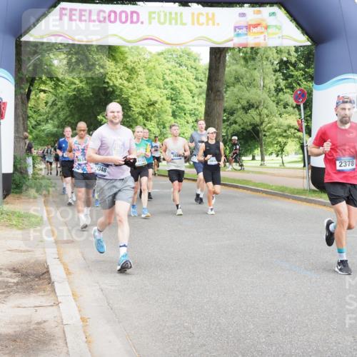 29.06.2025 - hella hamburg halbmarathon MichiJ http://msf.ph/oto/8360289 29.06.2025 10:42:40 Zwischen KM18-KM19 1179, 2378, 3668, 5465, 7646, 7742, 8573, 8691, 10044, 11143, 11797, 11799, 12348, 12590, 13234, 13236, 14881, 16092, 16213, 16609, 17640, 17642, 18212, 18290, 18340, 18746, 18835, 19152 meine-sportfotos.de
