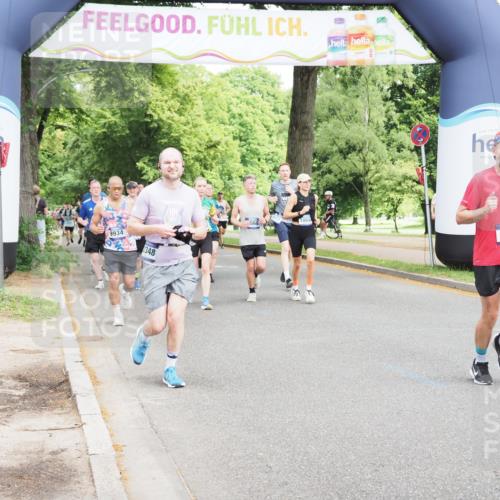 29.06.2025 - hella hamburg halbmarathon MichiJ http://msf.ph/oto/8360295 29.06.2025 10:42:40 Zwischen KM18-KM19 1179, 2378, 3668, 5465, 7646, 7742, 8573, 8691, 10044, 11143, 11797, 11799, 12348, 12590, 13234, 13236, 14881, 16092, 16213, 16609, 17640, 17642, 18212, 18290, 18340, 18746, 18835, 19152 meine-sportfotos.de