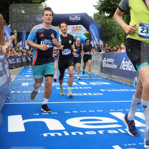 29.06.2025 - hella hamburg halbmarathon Strokosch-Dieckow http://msf.ph/oto/8360300 29.06.2025 10:51:23 Ziel 1335, 1817, 2364, 2411, 2636, 2718, 2946, 4814, 5820, 6657, 6776, 7943, 8316, 8989, 9214, 9656, 10480, 10667, 11124, 11422, 12016, 13047, 13403, 13792, 14865, 14994, 15871, 15950, 16357, 17131, 18019, 18489 meine-sportfotos.de