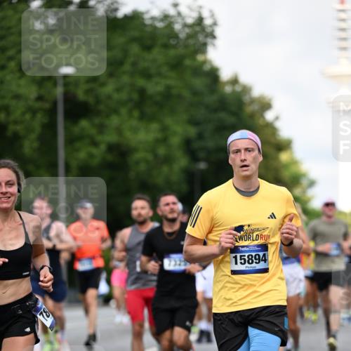 29.06.2025 - hella hamburg halbmarathon Dr. Thomas Lammeyer http://msf.ph/oto/8360306 29.06.2025 09:56:33 Kennedybrücke 1012, 1070, 1415, 1468, 1613, 1735, 1782, 2048, 2189, 2233, 2590, 2970, 3021, 3098, 3109, 3124, 3304, 3907, 3917, 3928, 4277, 4497, 4691, 4933, 4981, 5476, 5477, 5623, 5682, 6152, 6716, 7005, 7067, 7093, 7191, 7325, 7451, 7599, 7765, 7843, 8145, 8467, 8664, 8694, 8704, 8722, 9081, 9213, 9232, 9374, 9534, 9538, 9540, 10000, 10208, 10246, 10313, 10750, 10796, 10969, 11153, 11291, 11346 meine-sportfotos.de