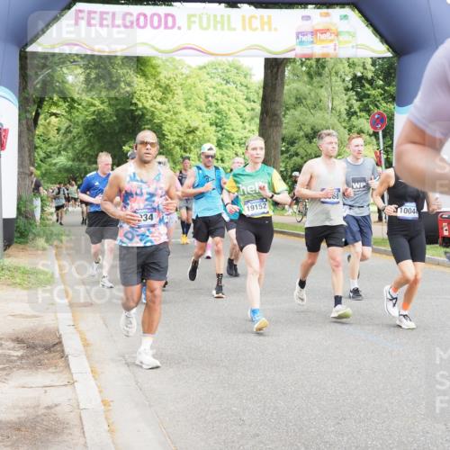 29.06.2025 - hella hamburg halbmarathon MichiJ http://msf.ph/oto/8360410 29.06.2025 10:42:42 Zwischen KM18-KM19 1179, 2378, 3048, 3668, 5465, 7646, 7742, 8573, 8691, 8996, 9934, 10044, 11143, 11797, 11799, 12348, 12590, 13234, 13236, 14408, 14881, 16092, 16213, 16609, 18212, 18290, 18340, 18746, 18835, 19152 meine-sportfotos.de