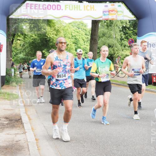 29.06.2025 - hella hamburg halbmarathon MichiJ http://msf.ph/oto/8360467 29.06.2025 10:42:42 Zwischen KM18-KM19 1179, 2378, 3048, 3668, 5465, 7646, 7742, 8573, 8691, 8996, 9934, 10044, 11143, 11797, 11799, 12348, 12590, 13234, 13236, 14408, 14881, 16092, 16213, 16609, 18212, 18290, 18340, 18746, 18835, 19152 meine-sportfotos.de