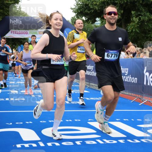 29.06.2025 - hella hamburg halbmarathon Strokosch-Dieckow http://msf.ph/oto/8360493 29.06.2025 10:51:21 Ziel 1461, 1817, 2364, 2411, 2636, 2718, 2946, 4814, 5820, 6657, 6776, 7943, 8316, 8930, 8989, 9214, 9476, 9656, 10480, 10667, 11124, 11422, 11512, 12016, 13047, 13792, 14865, 14994, 15871, 15950, 16357, 17131, 18019, 18489 meine-sportfotos.de