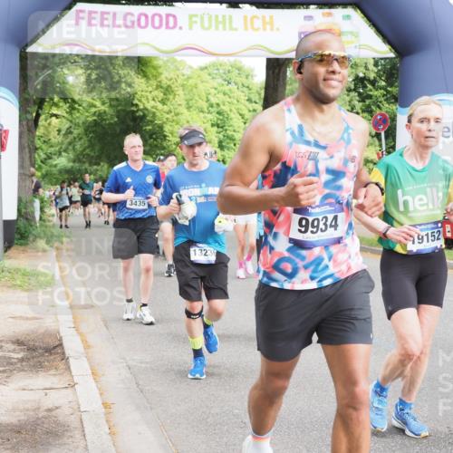 29.06.2025 - hella hamburg halbmarathon MichiJ http://msf.ph/oto/8360497 29.06.2025 10:42:43 Zwischen KM18-KM19 2378, 3048, 3435, 3668, 5465, 7742, 8573, 8691, 8996, 9934, 10044, 11143, 11797, 11799, 12248, 12348, 12590, 13234, 13236, 14408, 14881, 16092, 16213, 16609, 18212, 18290, 18746, 19091, 19152 meine-sportfotos.de