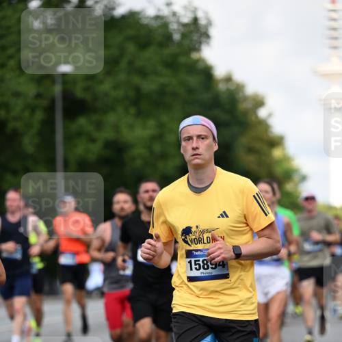 29.06.2025 - hella hamburg halbmarathon Dr. Thomas Lammeyer http://msf.ph/oto/8360614 29.06.2025 09:56:34 Kennedybrücke 1012, 1070, 1415, 1468, 1613, 1735, 1782, 2048, 2189, 2213, 2233, 2590, 2970, 3021, 3098, 3109, 3124, 3304, 3907, 3917, 3928, 4277, 4497, 4691, 4933, 4981, 5476, 5477, 5623, 5682, 6152, 6712, 6716, 7005, 7067, 7093, 7191, 7325, 7451, 7599, 7765, 7843, 8145, 8467, 8664, 8694, 8704, 8722, 9081, 9213, 9232, 9374, 9534, 9538, 9540, 9585, 10000, 10208, 10246, 10313, 10750, 10796, 10969, 11153, 11291, 11346 meine-sportfotos.de