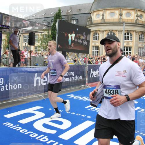 29.06.2025 - hella hamburg halbmarathon Michael Strokosch http://msf.ph/oto/8360619 29.06.2025 10:55:08 Ziel 2448, 2884, 3041, 3791, 3945, 4249, 4616, 4938, 6355, 8691, 9060, 9380, 10191, 10192, 11333, 11976, 12961, 13297, 14750, 14948, 15126, 15879, 16630, 17803, 17842 meine-sportfotos.de