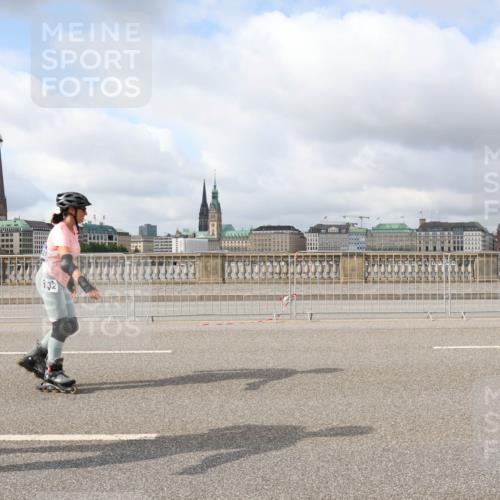 29.06.2025 - hella hamburg halbmarathon Lena Gebhardt http://msf.ph/oto/8360624 29.06.2025 09:10:00 Lombardsbrücke 132, 141 meine-sportfotos.de
