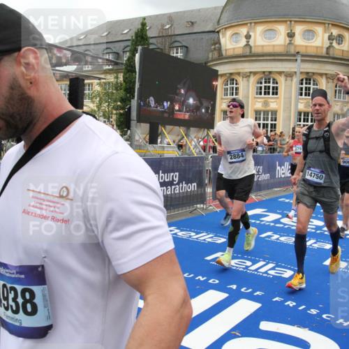 29.06.2025 - hella hamburg halbmarathon Michael Strokosch http://msf.ph/oto/8360627 29.06.2025 10:55:09 Ziel 2448, 2884, 3041, 3791, 3945, 4249, 4938, 6355, 8691, 9060, 9361, 9380, 10191, 10192, 11333, 11747, 11976, 12248, 12961, 13297, 14750, 14948, 15126, 15879, 16108, 16630, 17803, 17842 meine-sportfotos.de