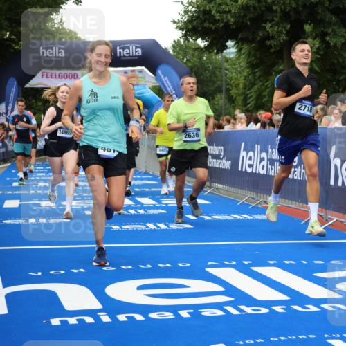 29.06.2025 - hella hamburg halbmarathon Strokosch-Dieckow http://msf.ph/oto/8360664 29.06.2025 10:51:19 Ziel 1461, 1817, 2364, 2411, 2636, 2718, 2946, 4404, 4814, 5600, 5820, 6657, 6776, 8316, 8930, 8989, 9214, 9476, 9656, 10480, 10667, 11124, 11422, 11512, 11625, 12016, 13047, 13792, 14865, 14994, 15871, 15950, 16357, 18019, 18489 meine-sportfotos.de