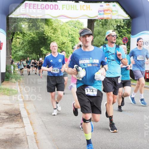 29.06.2025 - hella hamburg halbmarathon MichiJ http://msf.ph/oto/8360668 29.06.2025 10:42:44 Zwischen KM18-KM19 2378, 3048, 3435, 3668, 5465, 8573, 8691, 8996, 9934, 10044, 11797, 12248, 12348, 12590, 13234, 13236, 14408, 14750, 16092, 16213, 16609, 18212, 18290, 19091, 19152 meine-sportfotos.de