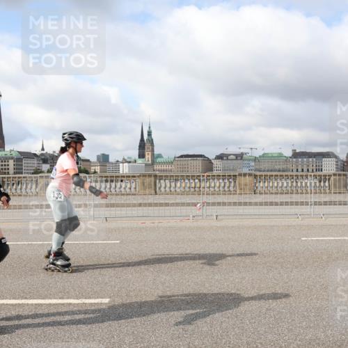 29.06.2025 - hella hamburg halbmarathon Lena Gebhardt http://msf.ph/oto/8360694 29.06.2025 09:10:00 Lombardsbrücke 141, 132 meine-sportfotos.de