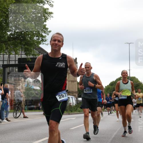 29.06.2025 - hella hamburg halbmarathon Yannick Fuchs http://msf.ph/oto/8360695 29.06.2025 10:53:11 20KM 1285, 2006, 2348, 2584, 2677, 2957, 2978, 3181, 3279, 3425, 3983, 4088, 4592, 5347, 5633, 5885, 6087, 6202, 6208, 6220, 6438, 6636, 6997, 7031, 7223, 7287, 7476, 8290, 9655, 10036, 10759, 10896, 10943, 11935, 11938, 12206, 12261, 12564, 12633, 12862, 13407, 13583, 13761, 14375, 14567, 14631, 14732, 14902, 14965, 15232, 15240, 15263, 15284, 15824, 16160, 16341, 16563, 16910, 16980, 17017, 17346, 17503, 17630, 18153, 18266, 18327, 18467, 18716, 19015, 19160 meine-sportfotos.de