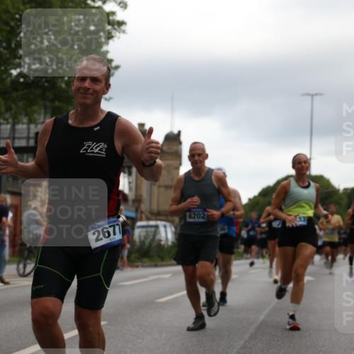 29.06.2025 - hella hamburg halbmarathon Yannick Fuchs http://msf.ph/oto/8360757 29.06.2025 10:53:12 20KM 1285, 2006, 2348, 2584, 2677, 2957, 2978, 3114, 3181, 3279, 3425, 3983, 4088, 4592, 5347, 5633, 5885, 6087, 6202, 6208, 6220, 6438, 6636, 6997, 7031, 7223, 7287, 7476, 8290, 9655, 10036, 10759, 10896, 10943, 11935, 11938, 12206, 12261, 12564, 12633, 12736, 12862, 13583, 13761, 14375, 14567, 14732, 14902, 14965, 15232, 15240, 15284, 15824, 16160, 16341, 16563, 16910, 16980, 17017, 17346, 17503, 17630, 18153, 18266, 18327, 18467, 18716, 19015, 19160 meine-sportfotos.de