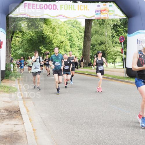 29.06.2025 - hella hamburg halbmarathon MichiJ http://msf.ph/oto/8360927 29.06.2025 10:42:50 Zwischen KM18-KM19 3435, 5643, 8311, 8639, 8996, 10188, 10582, 12248, 14175, 14408, 14750, 15113, 16043, 18719, 19091 meine-sportfotos.de