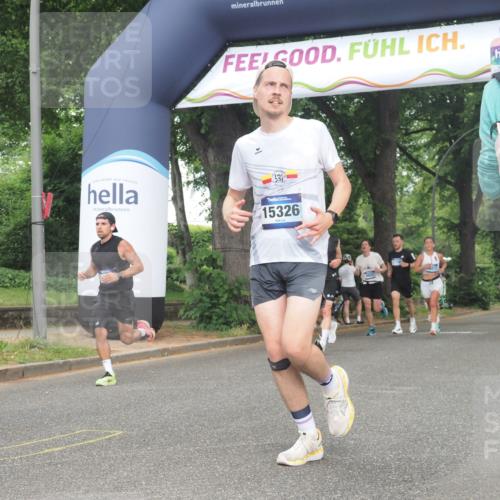 29.06.2025 - hella hamburg halbmarathon KatJ http://msf.ph/oto/8360935 29.06.2025 10:22:27 Zwischen KM18-KM19 2879 meine-sportfotos.de