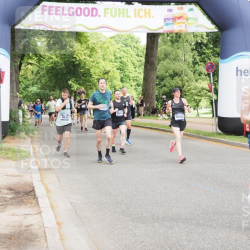 29.06.2025 - hella hamburg halbmarathon MichiJ http://msf.ph/oto/8360942 29.06.2025 10:42:50 Zwischen KM18-KM19 3435, 5643, 8311, 8639, 8996, 10188, 10582, 12248, 14175, 14408, 14750, 15113, 16043, 18719, 19091 meine-sportfotos.de