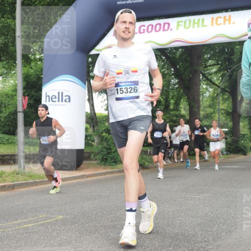 29.06.2025 - hella hamburg halbmarathon KatJ http://msf.ph/oto/8360973 29.06.2025 10:22:27 Zwischen KM18-KM19 2879 meine-sportfotos.de