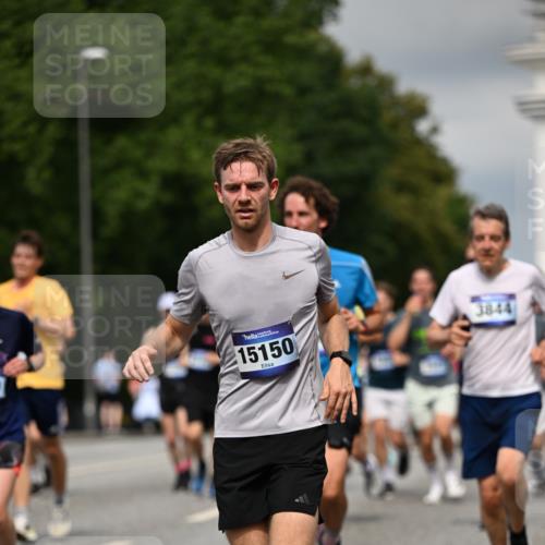 29.06.2025 - hella hamburg halbmarathon Dr. Thomas Lammeyer http://msf.ph/oto/8361034 29.06.2025 10:18:56 Kennedybrücke 1296, 1379, 1524, 1575, 1745, 2046, 2281, 2690, 3454, 3507, 3509, 3513, 3650, 3691, 4495, 4641, 5608, 5800, 5981, 6317, 6710, 7195, 7439, 7446, 7447, 7881, 8239, 8256, 8275, 8522, 8563, 8609, 8854, 8892, 9709, 9911, 9975, 10589, 10717, 10858, 11271 meine-sportfotos.de