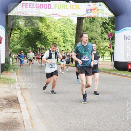 29.06.2025 - hella hamburg halbmarathon MichiJ http://msf.ph/oto/8361077 29.06.2025 10:42:51 Zwischen KM18-KM19 3435, 5643, 8311, 8639, 10188, 10582, 12248, 14175, 14750, 15113, 16043, 18719, 19091 meine-sportfotos.de