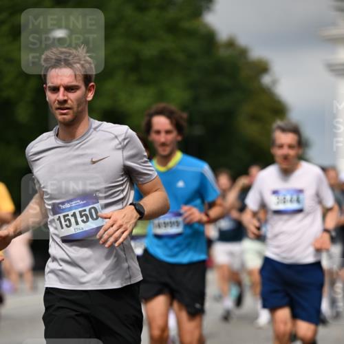29.06.2025 - hella hamburg halbmarathon Dr. Thomas Lammeyer http://msf.ph/oto/8361082 29.06.2025 10:18:56 Kennedybrücke 1296, 1379, 1524, 1575, 1745, 2046, 2281, 2690, 3454, 3507, 3509, 3513, 3650, 3691, 4495, 4641, 5608, 5800, 5981, 6317, 6710, 7195, 7439, 7446, 7447, 7881, 8239, 8256, 8275, 8522, 8563, 8609, 8854, 8892, 9709, 9911, 9975, 10589, 10717, 10858, 11271 meine-sportfotos.de
