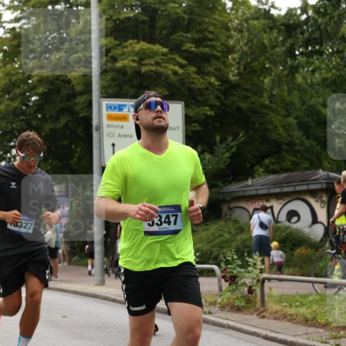 29.06.2025 - hella hamburg halbmarathon Yannick Fuchs http://msf.ph/oto/8361089 29.06.2025 10:53:13 20KM 1285, 2006, 2348, 2584, 2677, 2957, 2978, 3114, 3181, 3279, 3425, 3983, 4088, 4592, 5347, 5633, 5885, 6087, 6202, 6220, 6438, 6997, 7031, 7223, 7287, 7476, 8290, 9655, 10036, 10587, 10759, 10896, 10943, 11935, 11938, 12206, 12261, 12564, 12633, 12736, 12862, 13583, 13761, 14375, 14567, 14732, 14902, 14965, 15232, 15240, 15284, 15824, 16160, 16341, 16563, 16910, 16980, 17017, 17346, 17503, 17630, 18153, 18266, 18327, 18467, 18716, 19015, 19160 meine-sportfotos.de