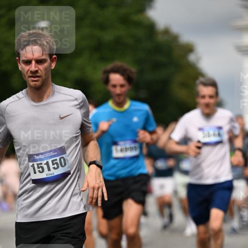 29.06.2025 - hella hamburg halbmarathon Dr. Thomas Lammeyer http://msf.ph/oto/8361092 29.06.2025 10:18:57 Kennedybrücke 1296, 1379, 1524, 1575, 1745, 2046, 2281, 2690, 3454, 3507, 3509, 3513, 3650, 3691, 4495, 4641, 5608, 5800, 5981, 6317, 6710, 7195, 7439, 7446, 7447, 7881, 8239, 8256, 8275, 8522, 8563, 8609, 8854, 8892, 9709, 9911, 9975, 10589, 10717, 10858, 11271 meine-sportfotos.de