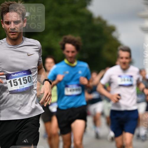 29.06.2025 - hella hamburg halbmarathon Dr. Thomas Lammeyer http://msf.ph/oto/8361101 29.06.2025 10:18:57 Kennedybrücke 1296, 1379, 1524, 1575, 1745, 2046, 2281, 2690, 3454, 3507, 3509, 3513, 3650, 3691, 4495, 4641, 5608, 5800, 5981, 6317, 6710, 7195, 7439, 7446, 7447, 7881, 8239, 8256, 8275, 8522, 8563, 8609, 8854, 8892, 9709, 9911, 9975, 10589, 10717, 10858, 11271 meine-sportfotos.de