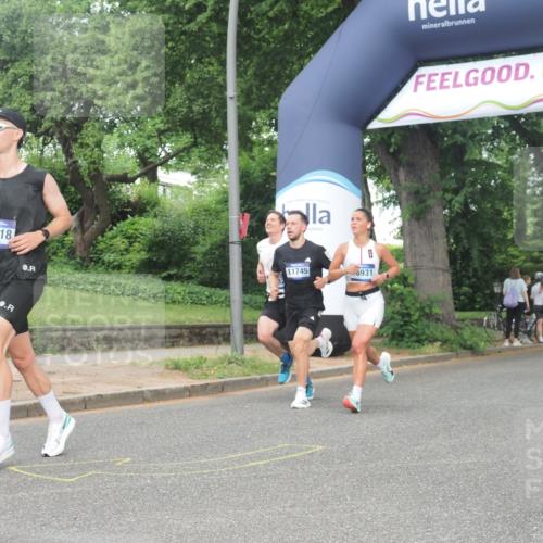29.06.2025 - hella hamburg halbmarathon KatJ http://msf.ph/oto/8361344 29.06.2025 10:22:30 Zwischen KM18-KM19 2879, 4602 meine-sportfotos.de