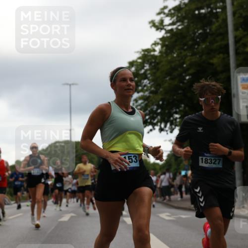 29.06.2025 - hella hamburg halbmarathon Yannick Fuchs http://msf.ph/oto/8361354 29.06.2025 10:53:13 20KM 1285, 2006, 2348, 2584, 2677, 2957, 2978, 3114, 3181, 3279, 3425, 3983, 4088, 4592, 5347, 5633, 5885, 6087, 6202, 6220, 6438, 6997, 7031, 7223, 7287, 7476, 8290, 9655, 10036, 10587, 10759, 10896, 10943, 11935, 11938, 12206, 12261, 12564, 12633, 12736, 12862, 13583, 13761, 14375, 14567, 14732, 14902, 14965, 15232, 15240, 15284, 15824, 16160, 16341, 16563, 16910, 16980, 17017, 17346, 17503, 17630, 18153, 18266, 18327, 18467, 18716, 19015, 19160 meine-sportfotos.de