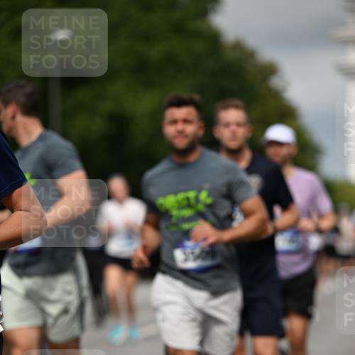 29.06.2025 - hella hamburg halbmarathon Dr. Thomas Lammeyer http://msf.ph/oto/8361364 29.06.2025 10:19:01 Kennedybrücke 1296, 1379, 1524, 1575, 1745, 2046, 2281, 2690, 3507, 3509, 3513, 3650, 4495, 4641, 5271, 5608, 5800, 5981, 5986, 6248, 6317, 6710, 7195, 7439, 7446, 7447, 7881, 8237, 8239, 8256, 8275, 8522, 8609, 8854, 8892, 9709, 9911, 9975, 9997, 10589, 10717, 10858, 11271 meine-sportfotos.de